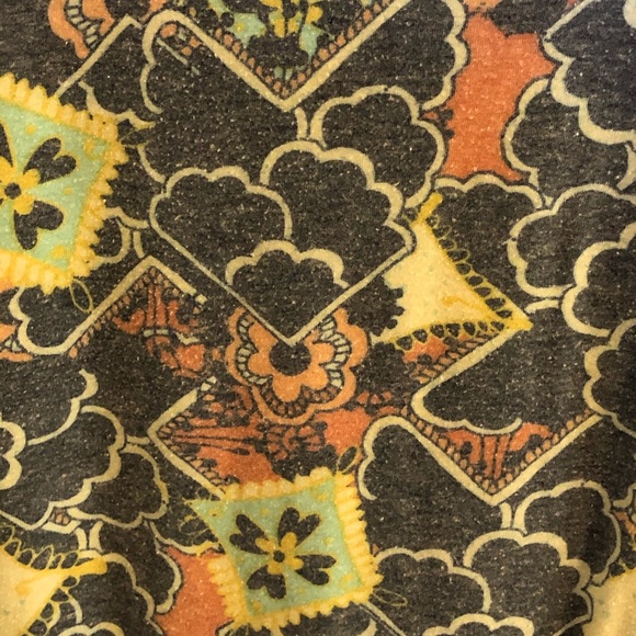 Large Classic Coral and Gray Tee - Picture 2 of 4